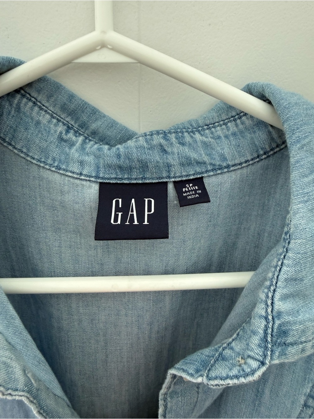 GAP Soft Denim Midi Shirtdress – Light Wash Indigo – Size XS - Picture 2 of 3